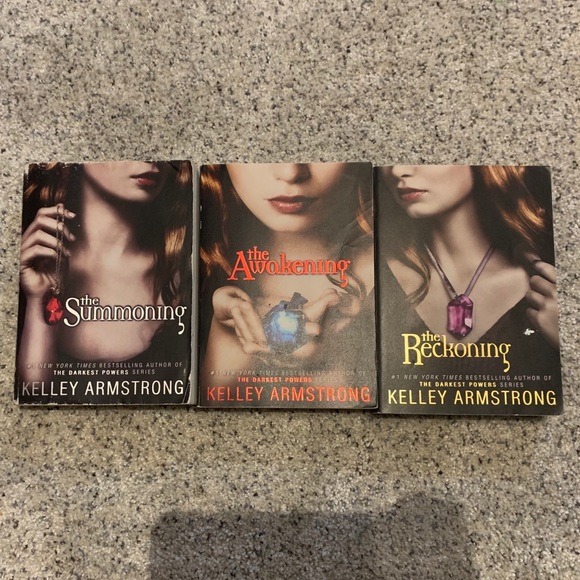 Teen book series bundle - Picture 3 of 5